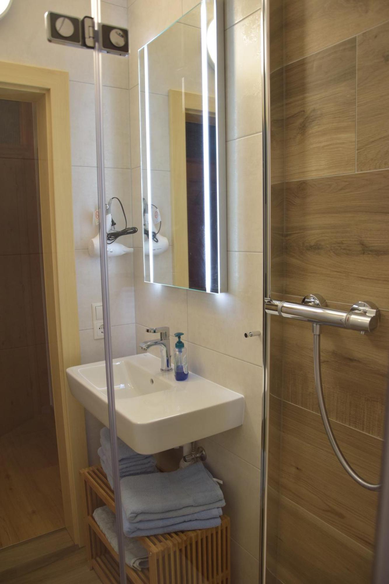 ミッタージルLoeschenbrandhofアパートメント 部屋 写真
